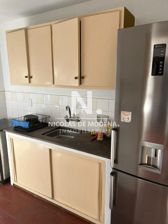 Vende impecable apartamento de 2 dormitorios, en