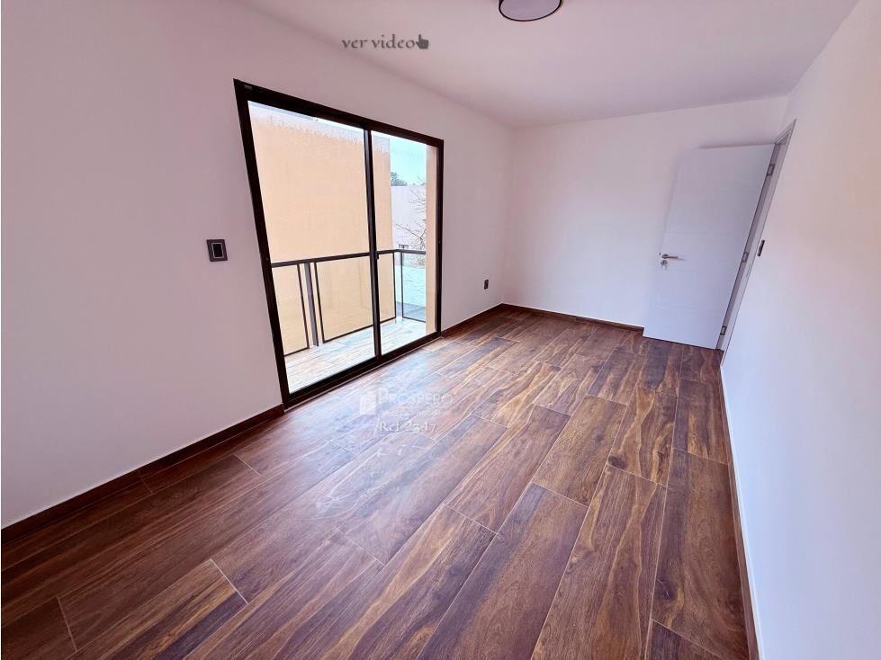 2347/1 casa ph 3 dorm Lomas solymar 2plantas c/cochera parri