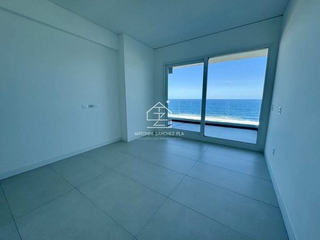 Venta apartamento 3 dormitorios Brava