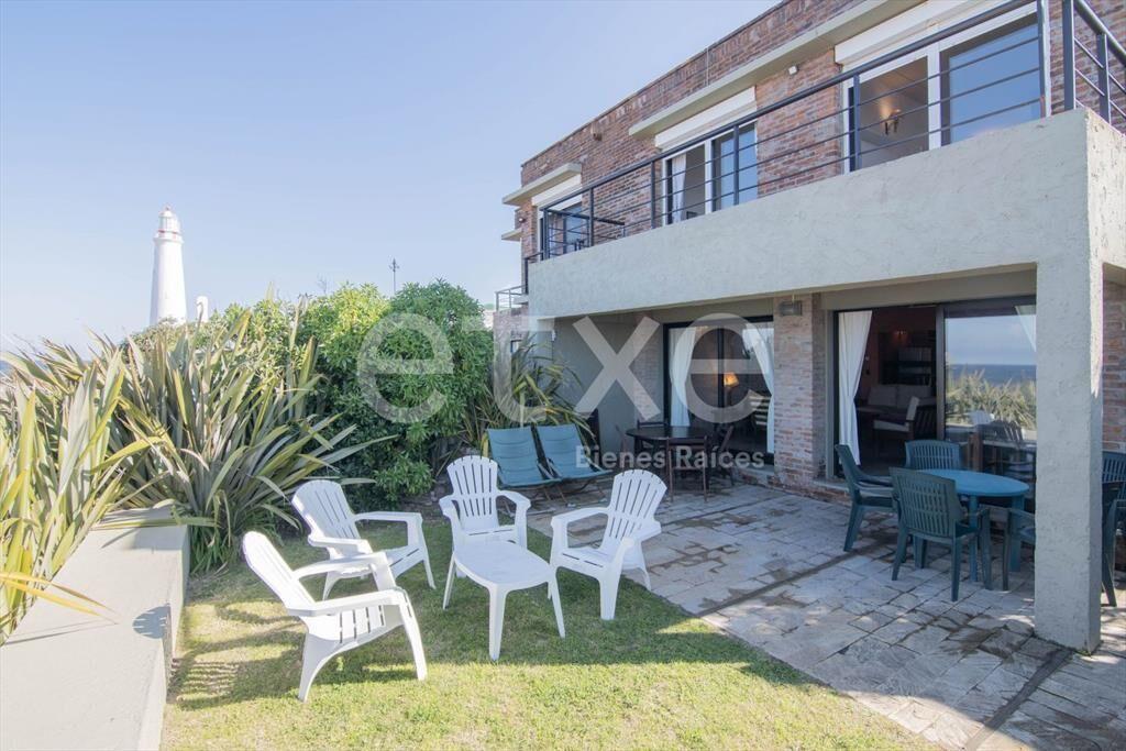 Casa en Venta Sobre la Playa Faro La Paloma...