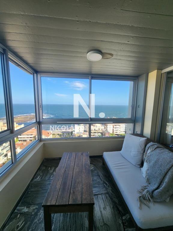 En venta apartamento en Peninsula Punta del Este,