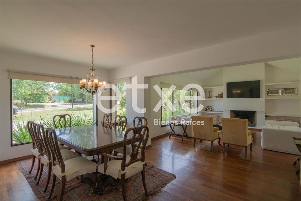 Casa en Venta en Lomas de Carrasco...