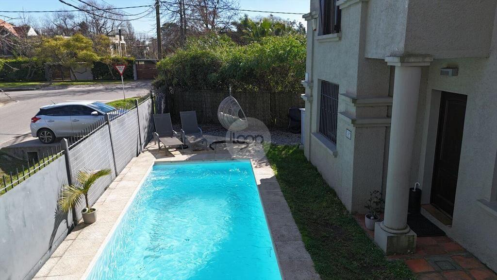 Venta Casa de 3 dormitorios con piscina climatizada en Parq