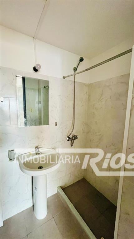 A dos de 18 de julio! Centro, proximo a Barrio