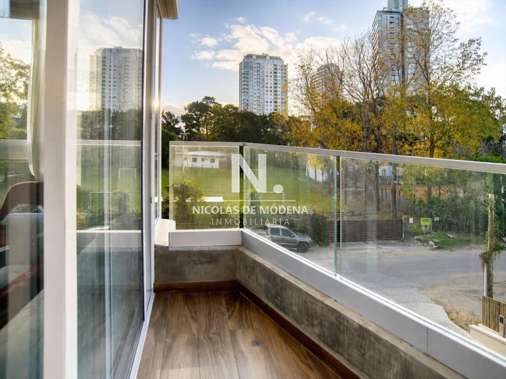 En venta apartamento de 3 dormitorios en Brava,