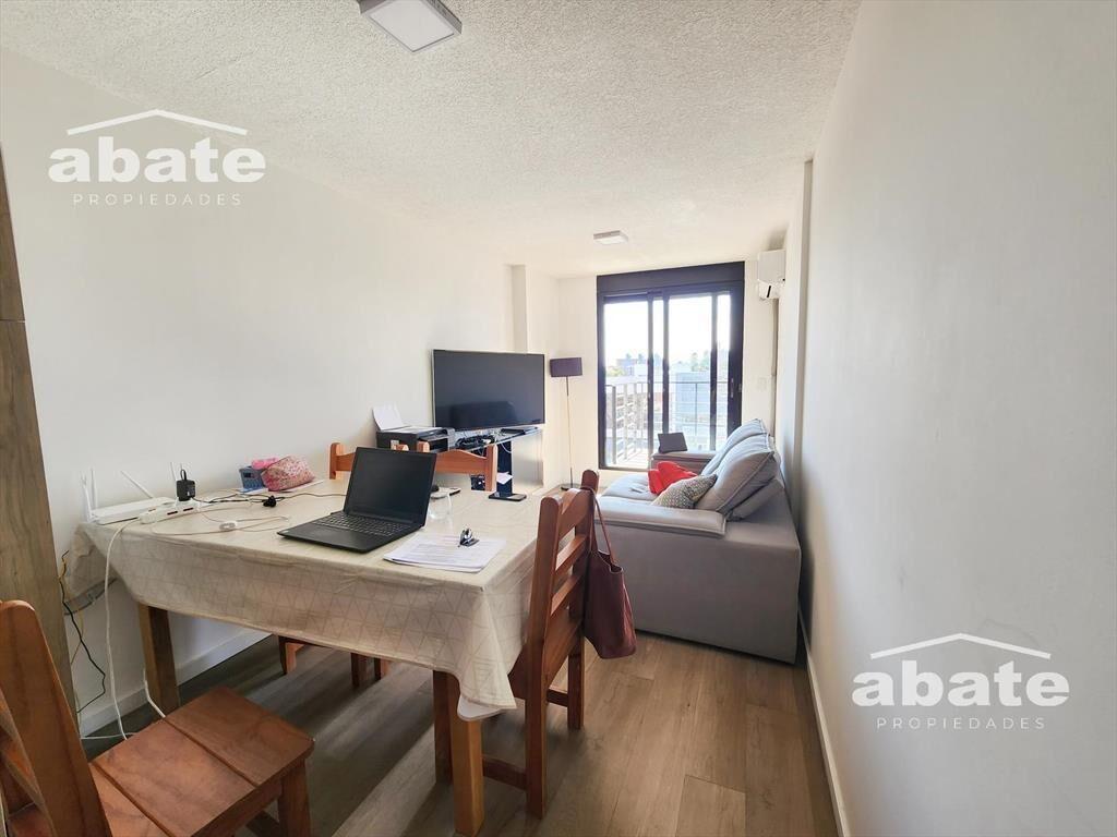 Apartamento 2 dormitorios en La Blanqueada Con renta Terraz