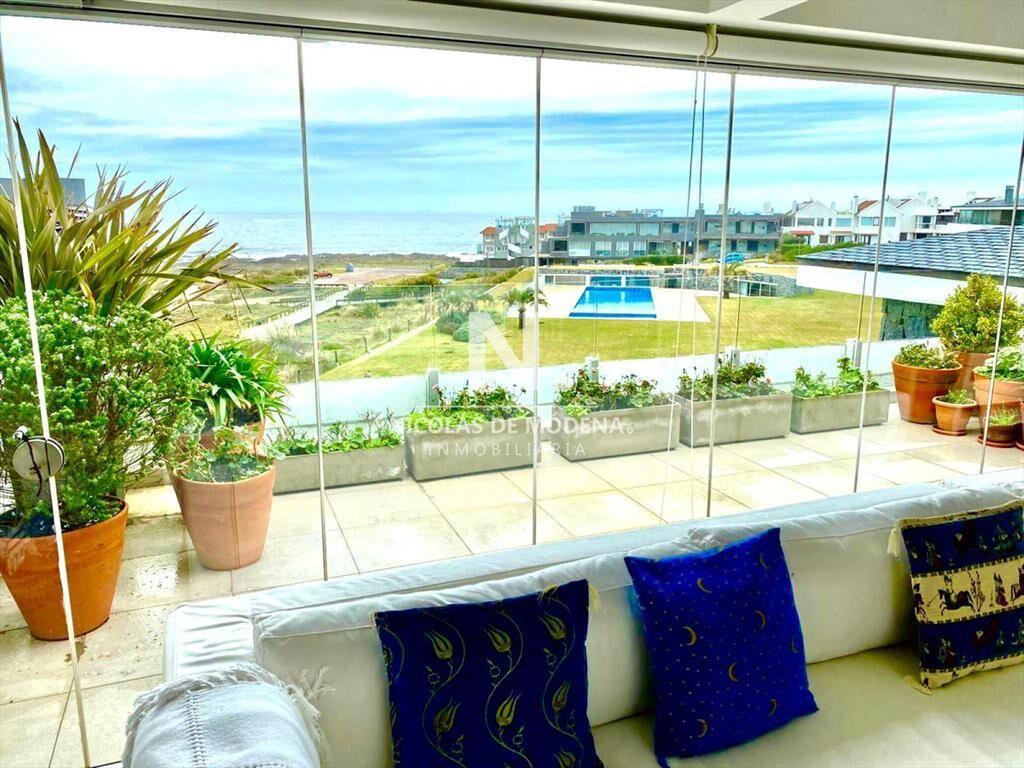 Penthouse en Venta de 3 dormitorios en Edificio ,