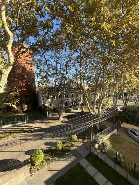 Apartamento en el corazón de Malvín: cómodo y funcional