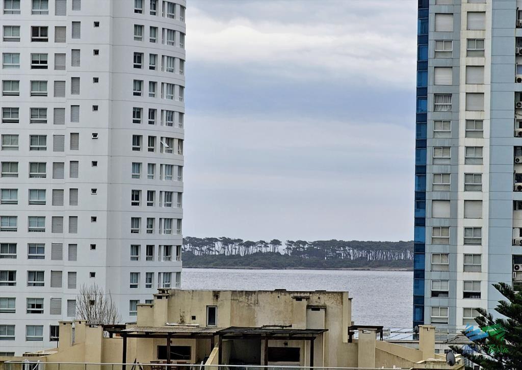 APARTAMENTO EN VENTA, 2 DORMITORIOS EN SUITE, DEL