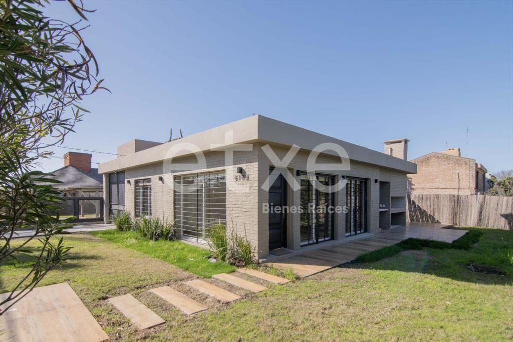 Casa en Alquiler Carrasco Sur...