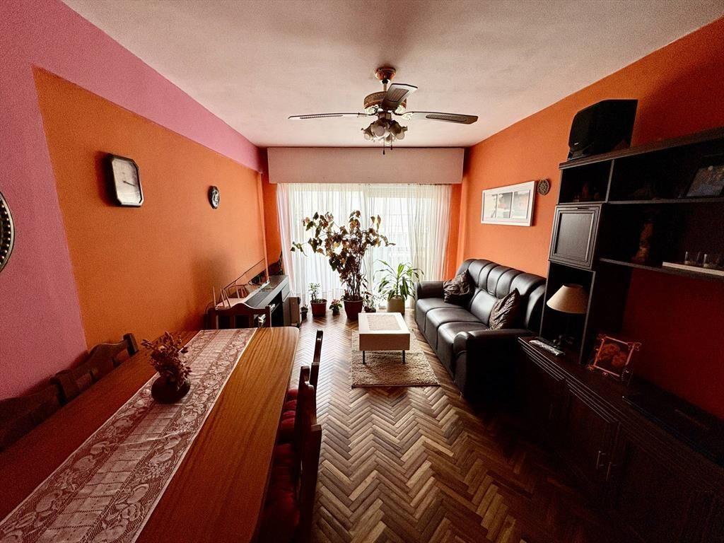 Venta de Apartamento con 2 dormitorios y terraza en Barrio S