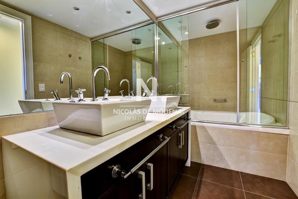 Excelente apartamento en torre de categoría, Imperiale, Pl