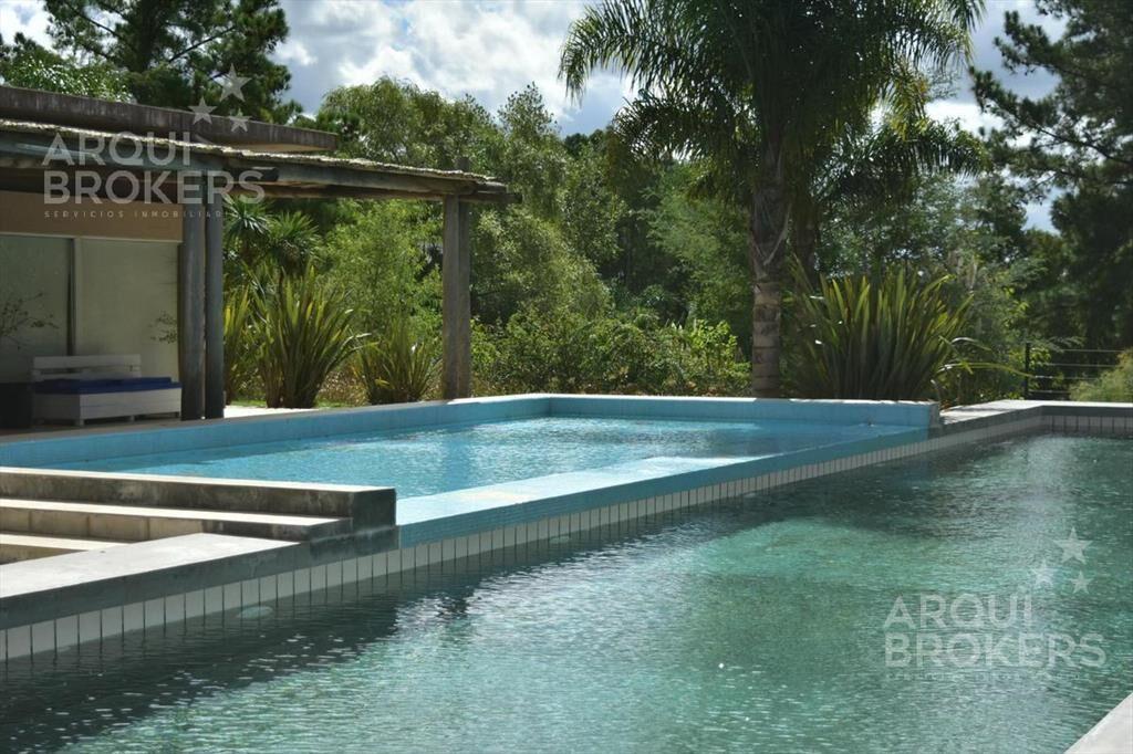 Apartamento de tres dormitorios en venta en Haras del Lago