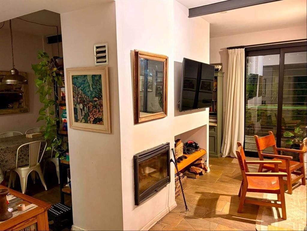 Espectacular casa reciclada con jardín y piscina