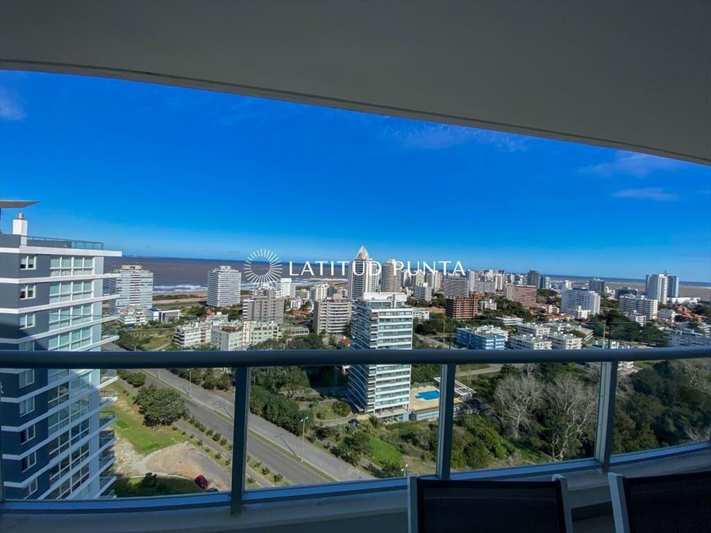 Apartamento de 3 dormitorios, en alquiler de 2024