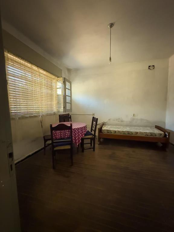 Casa amplia y céntrica con gran potencial en el co