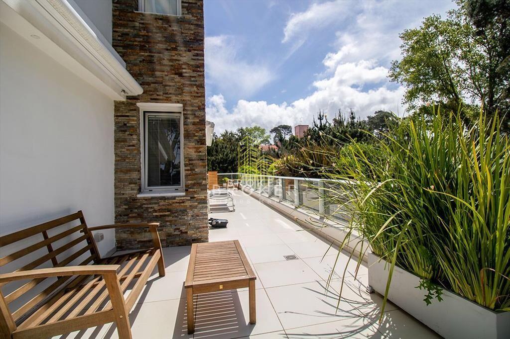 Espectacular y amplio departamento en alquiler en