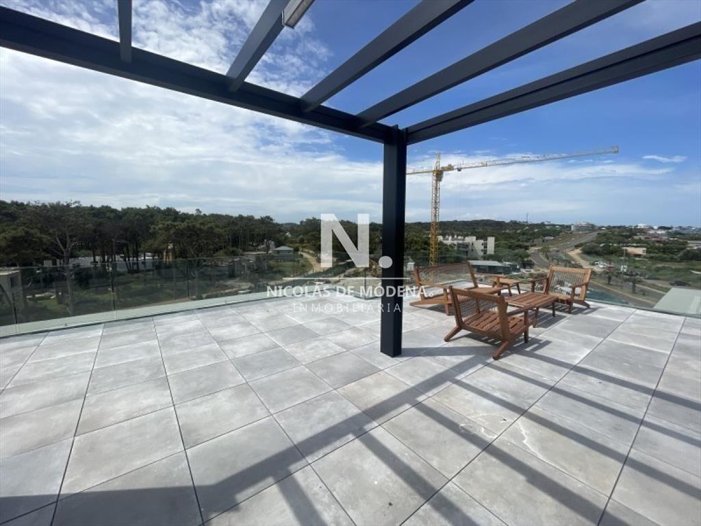 Vende PentHouse en la Barra, Manantiales de 3 dormitorios e