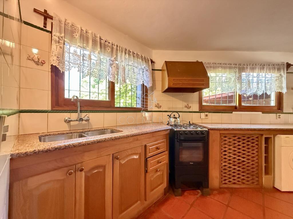 Casa en Barrio Marly con piscina