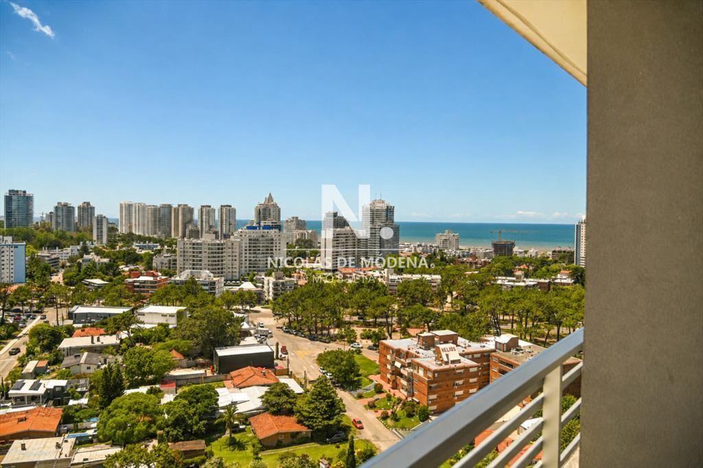 En venta apartamento de 2 dormitorios en Mansa,
