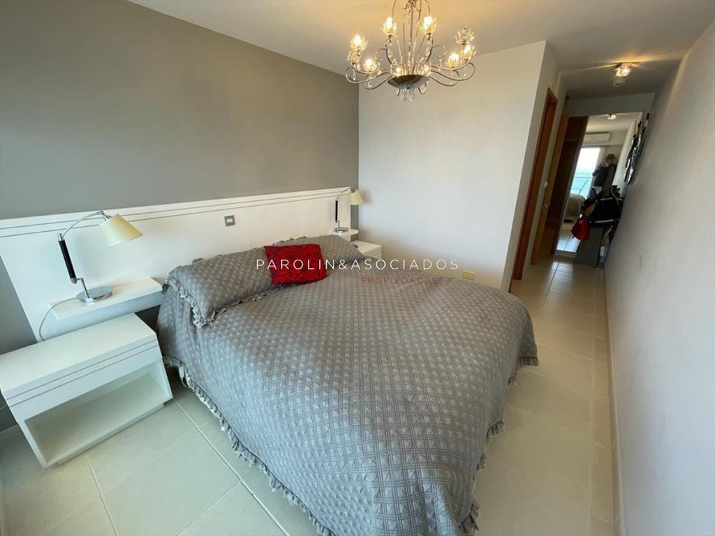 Apartamento en Venta de 2 dormitorios en Season -
