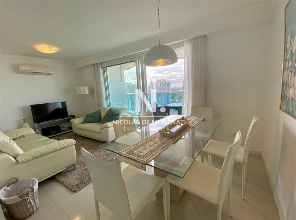 En venta apartamento totalmente equipado, con 3