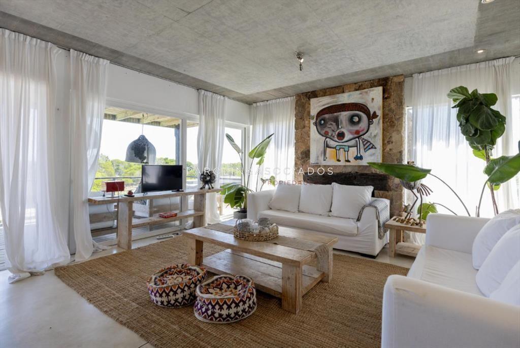 Casa en Venta de 4 Dormitorios en La Juanita,