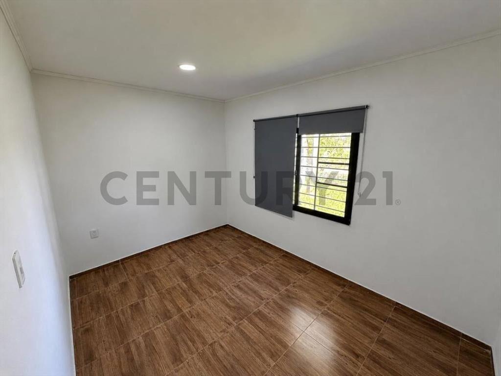 Venta casa en Barros Blancos, 590m2 . 2 dormitorios, coch...
