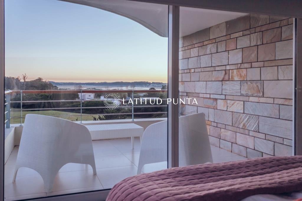 Apartamento en Mansa, 2 dormitorios y parrillero