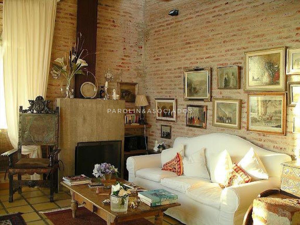 Casa en venta de 4 dormitorios en Manantiales,