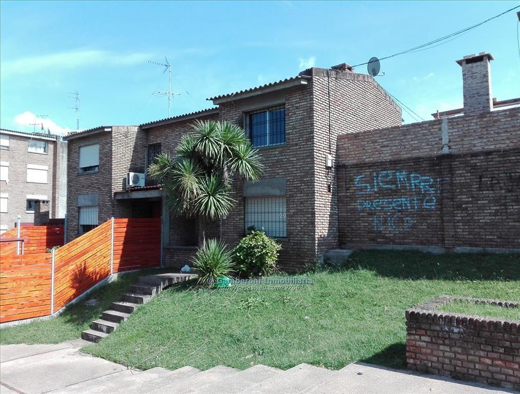 Duplex en Complejo Juana de Ibarburu
