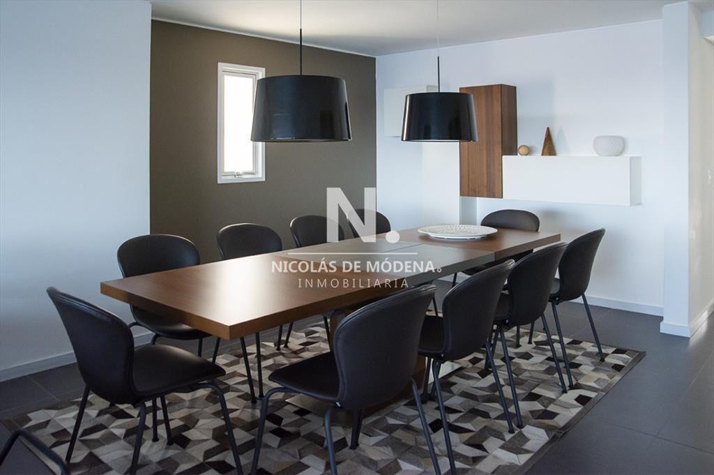 Prestigioso Penthouse frente al mar.