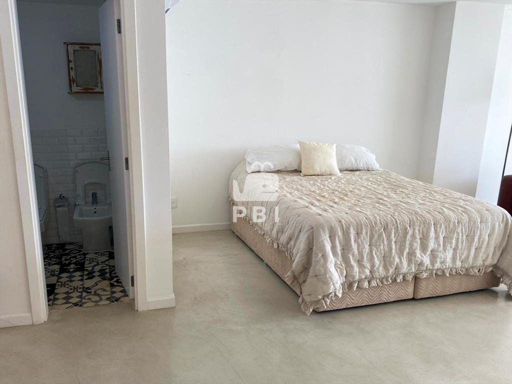 Apartamento MONOAMBIENTE en Punta Ballena, - - :