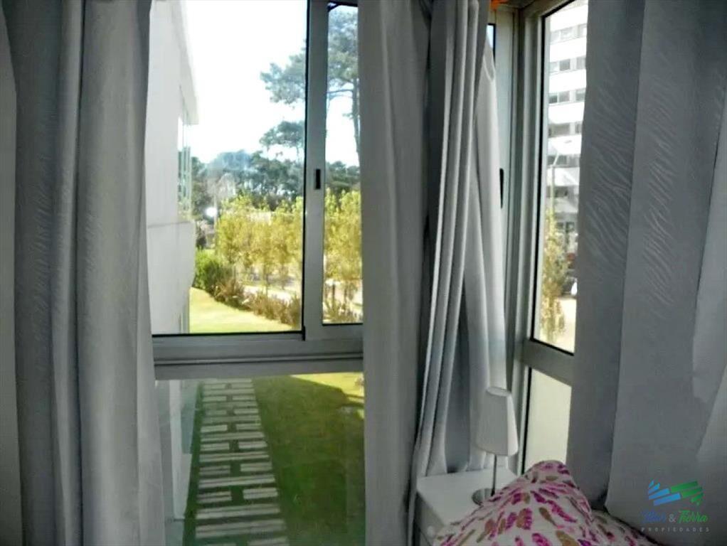 Apartamento en edificio con excelentes servicios