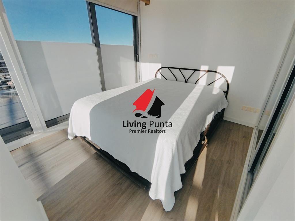 VENTA DE HERMOSO PENTHOUSE DE 2 DORMITORIOS CON BAÑOS EN S