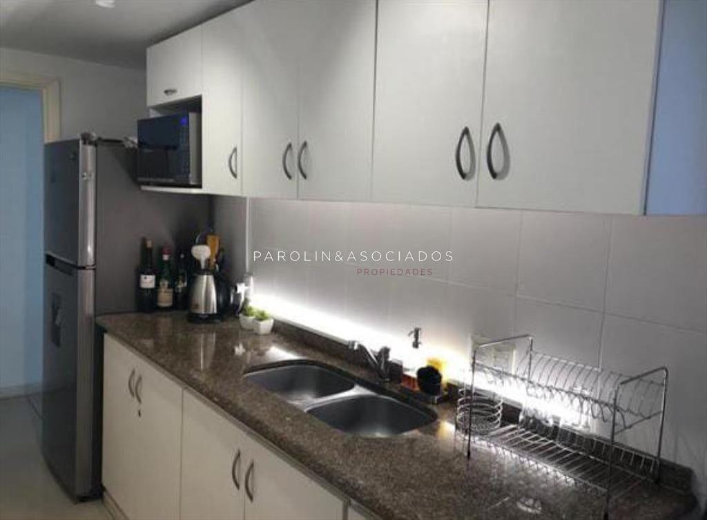 Apartamento en venta de 2 dormitorios en Punta