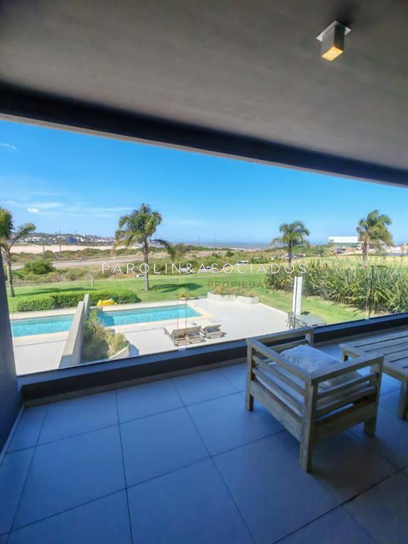 Departamento en Venta de 3 Dormitorios en Tiburon