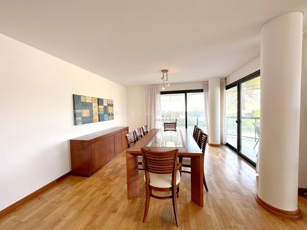 Apartamento en venta en primera linea de brava de