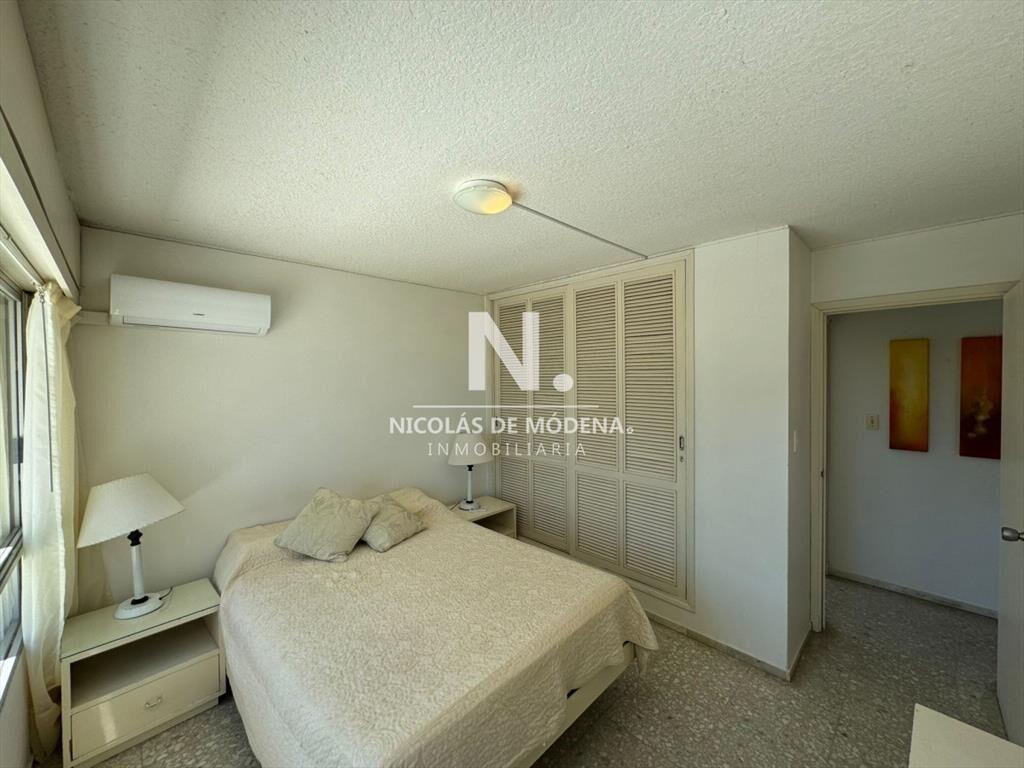 Apartamento en Venta de 3 dormitorios en Torre de