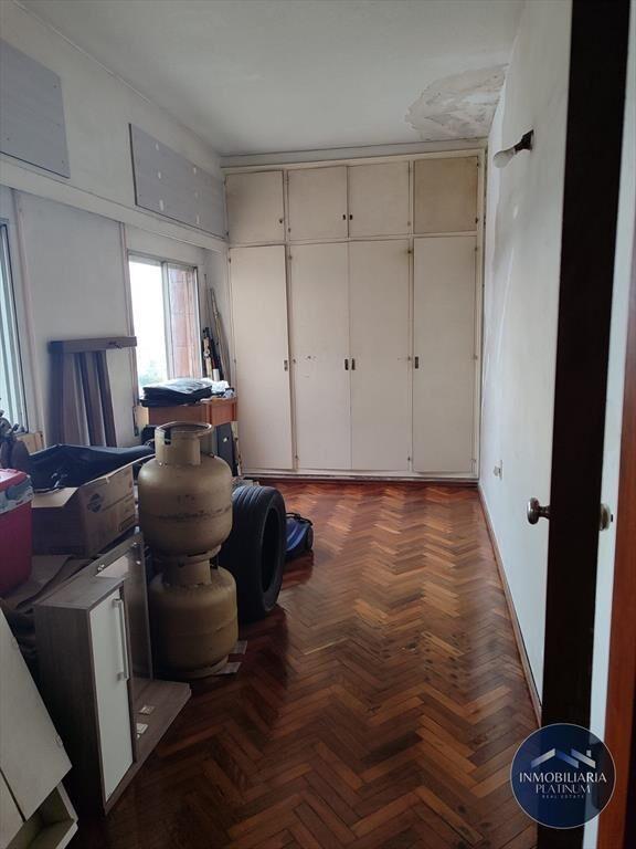 Venta de apartamento de 4 dormitorios y 2 baños en Unión