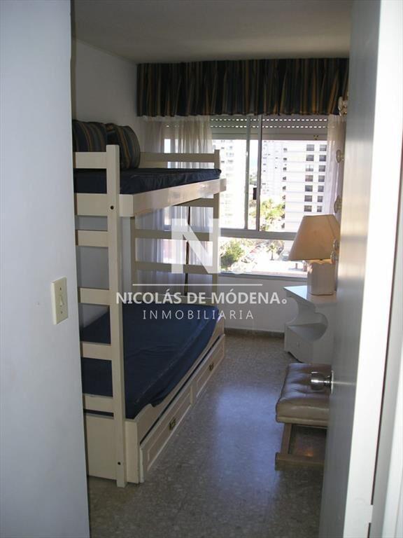 Vende apartamento de 3 dormitorios en Peninsula,