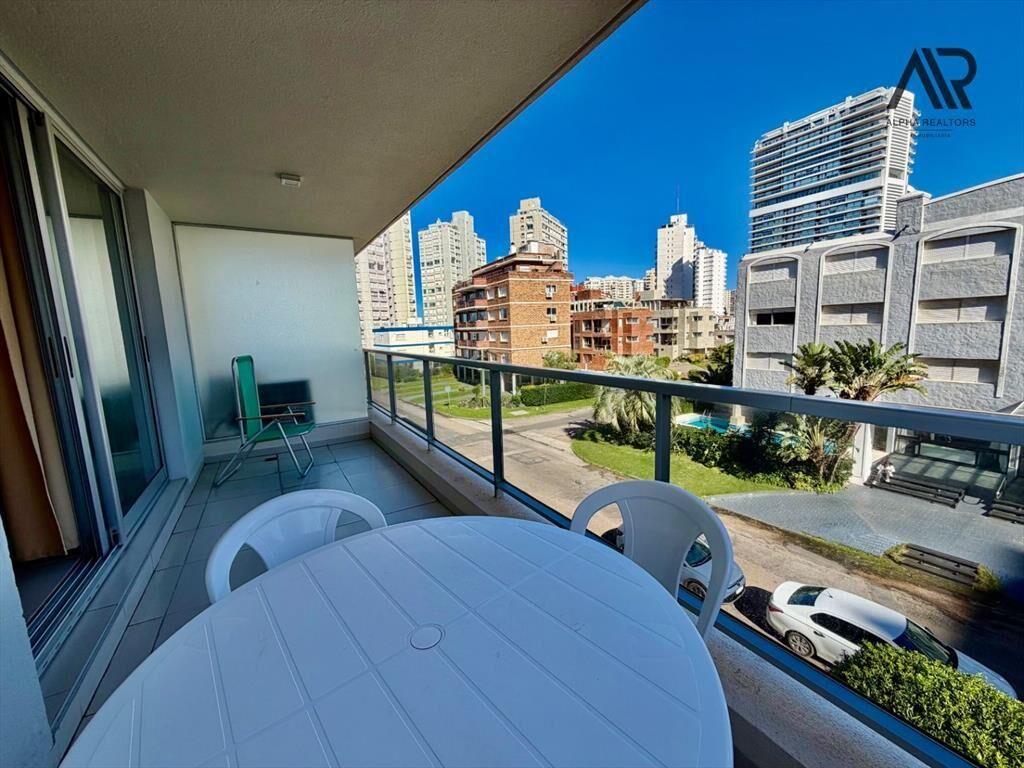 Apartamento en venta c/ cochera en Aidy Grill