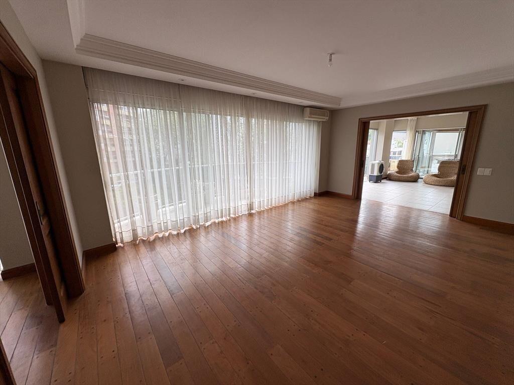 Venta de Apartamento con Tres Dormitorios Edificio Green Fie