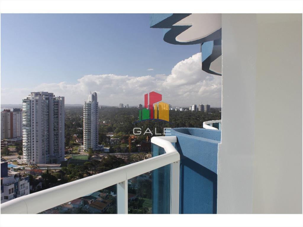 apartamento con vista a playa mansa