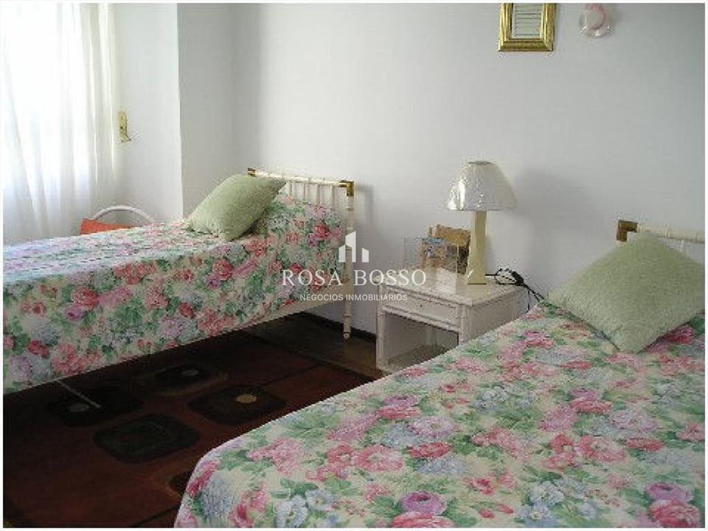 Apartamento en Brava, 3 dormitorios *