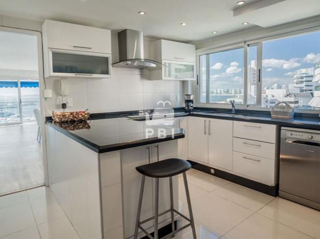 Exclusivo apartamento en venta, 6 dormitorios, -