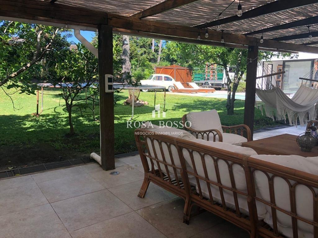 Hermosa casa gran parque con piscina climatizada