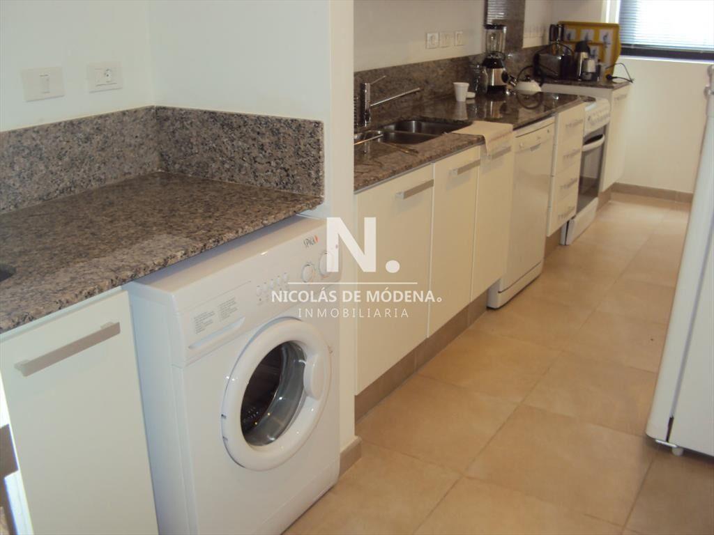 Apartamento en venta de dos dormitorios en Punta del Este