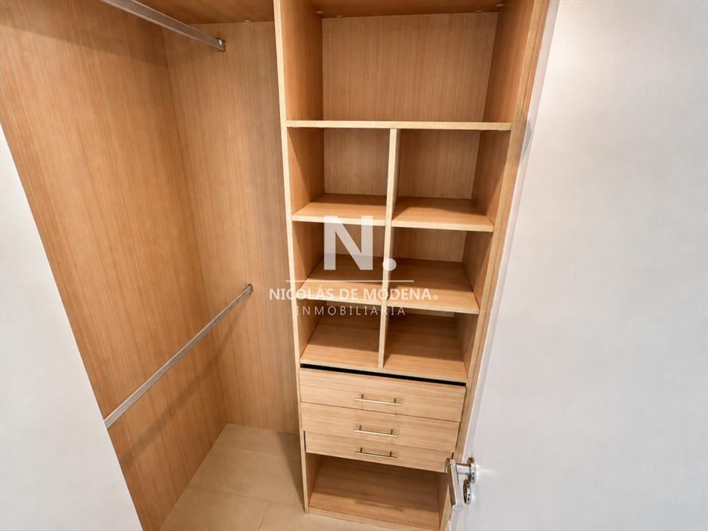 Apartamento de 3 y dependencia en torre de