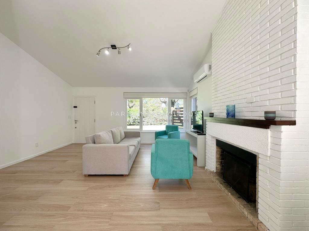 Hermosa casa de 2 dormitorios en venta. San Punta